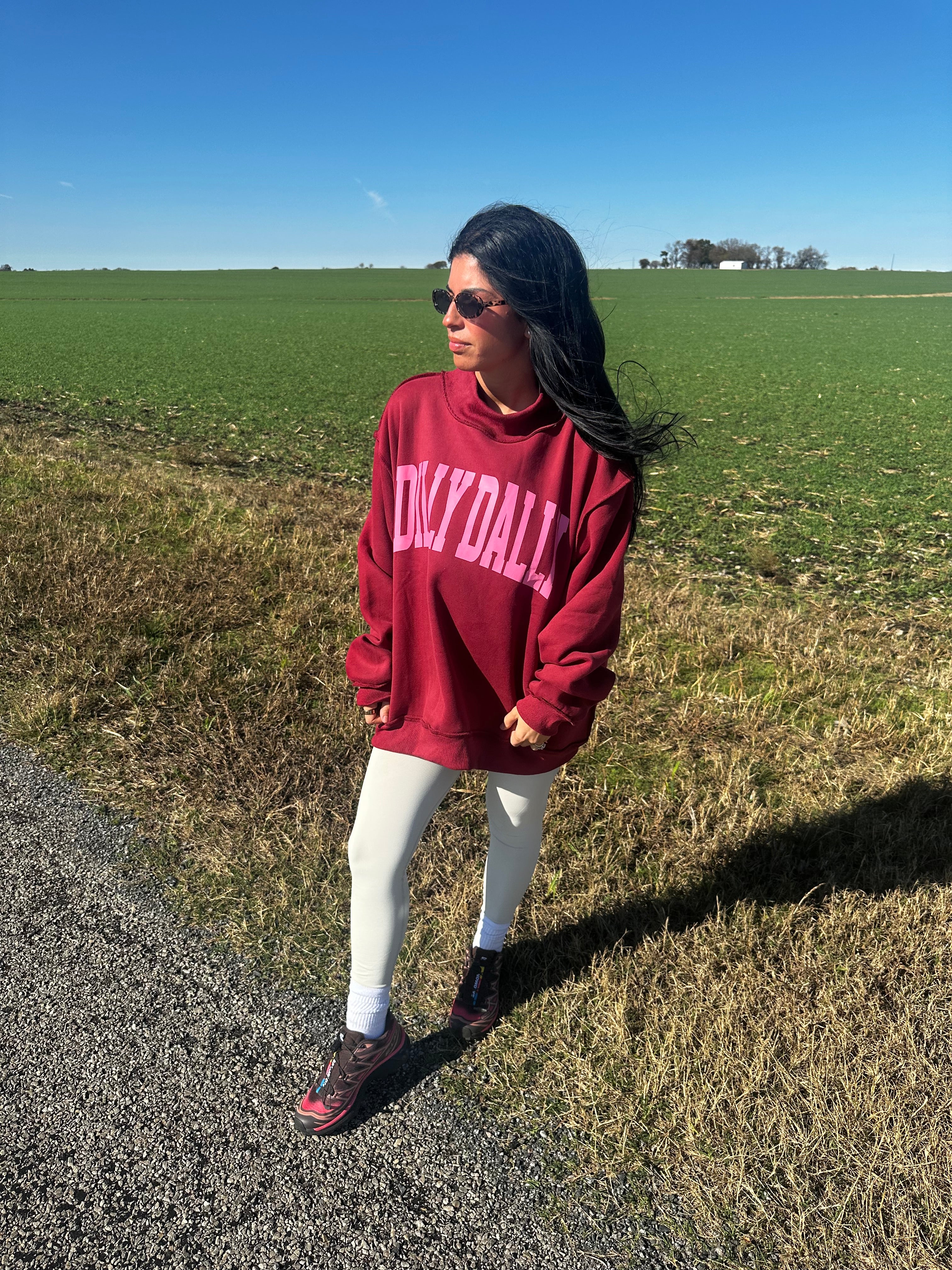 Dilly Dally Mockneck Sweatshirt (burgundy)