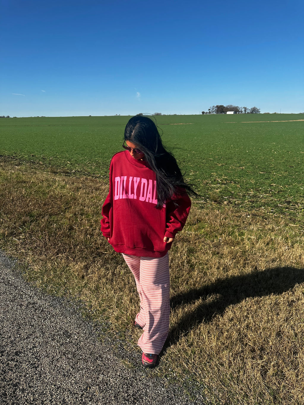 Dilly Dally Mockneck Sweatshirt (burgundy)