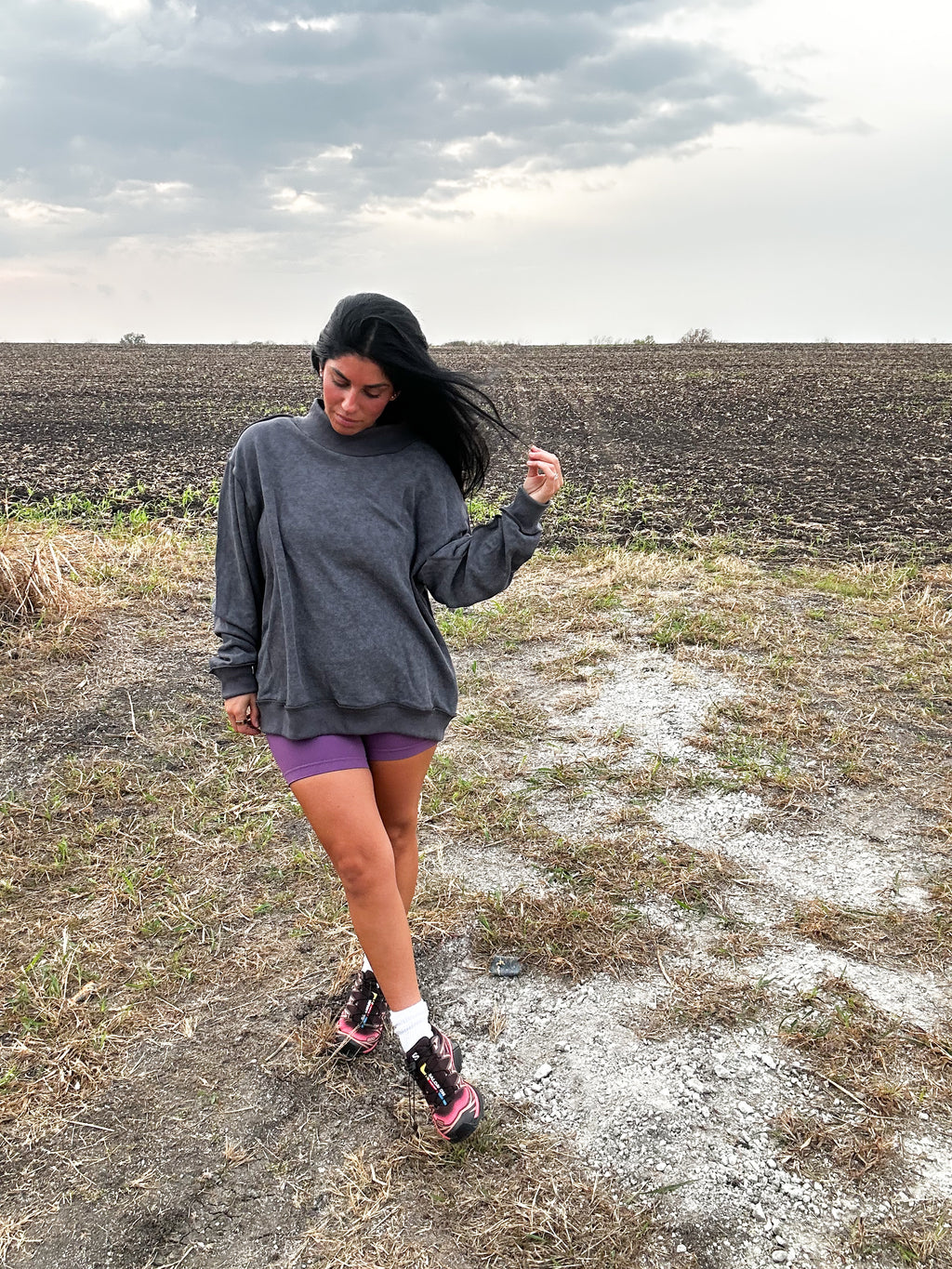 Kinsley Mockneck Sweatshirt (charcoal)