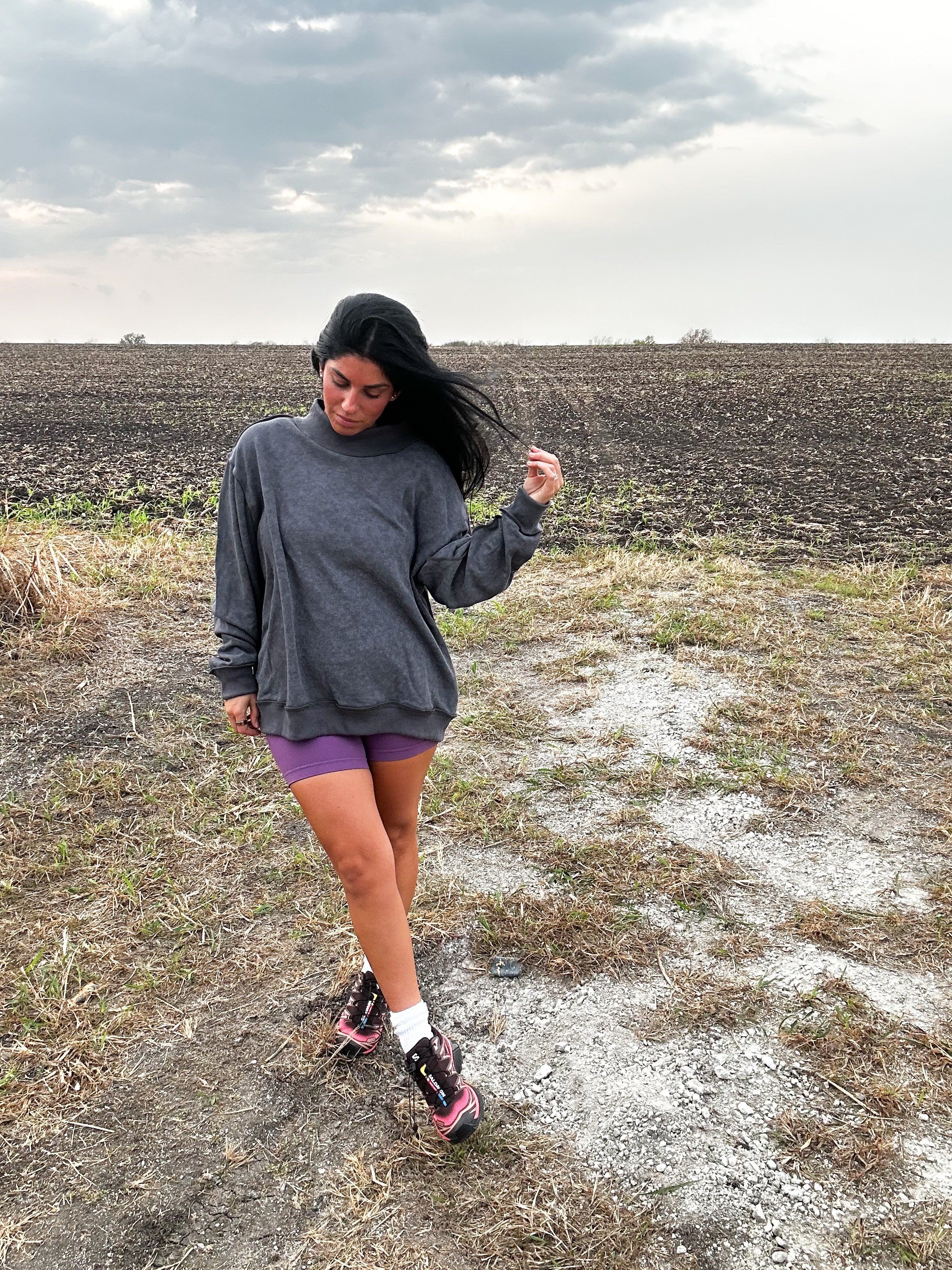 Kinsley Mockneck Sweatshirt (charcoal)